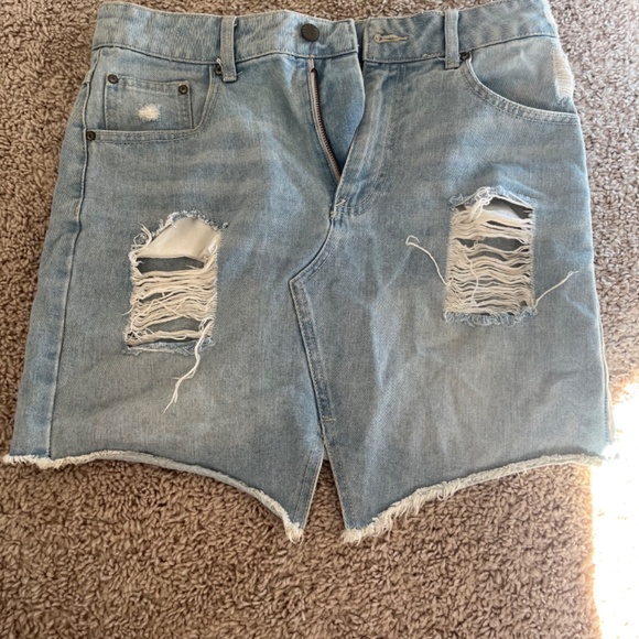 Clothes - Picture 10 of 14